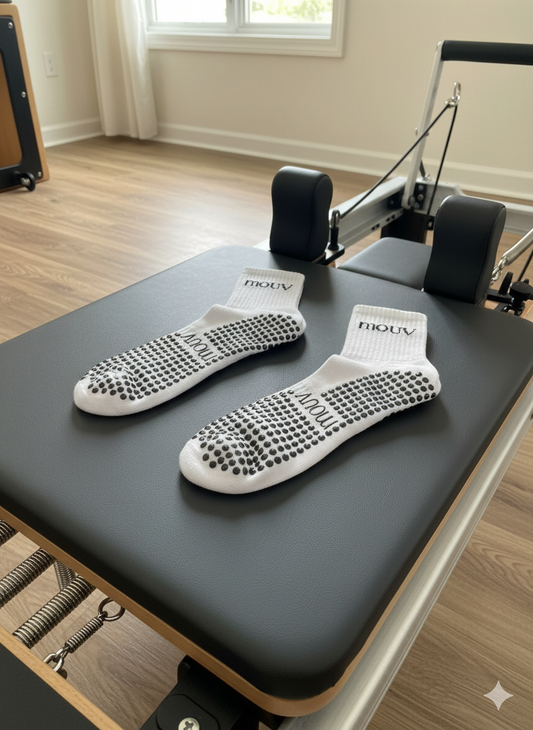 MOUV Classic Grip Socks